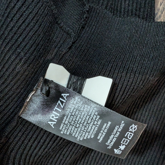 Babaton Decision Shrug - Picture 4 of 5